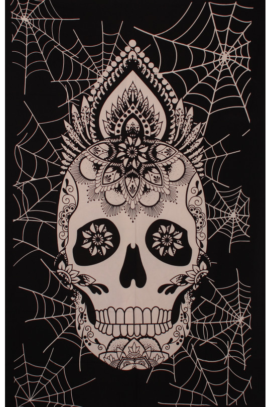 Zest For Life Black//White Web Skull Tapestry 52x80" 