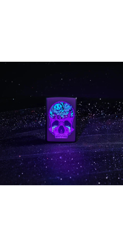 Blacklight Skull Zippo Lighter